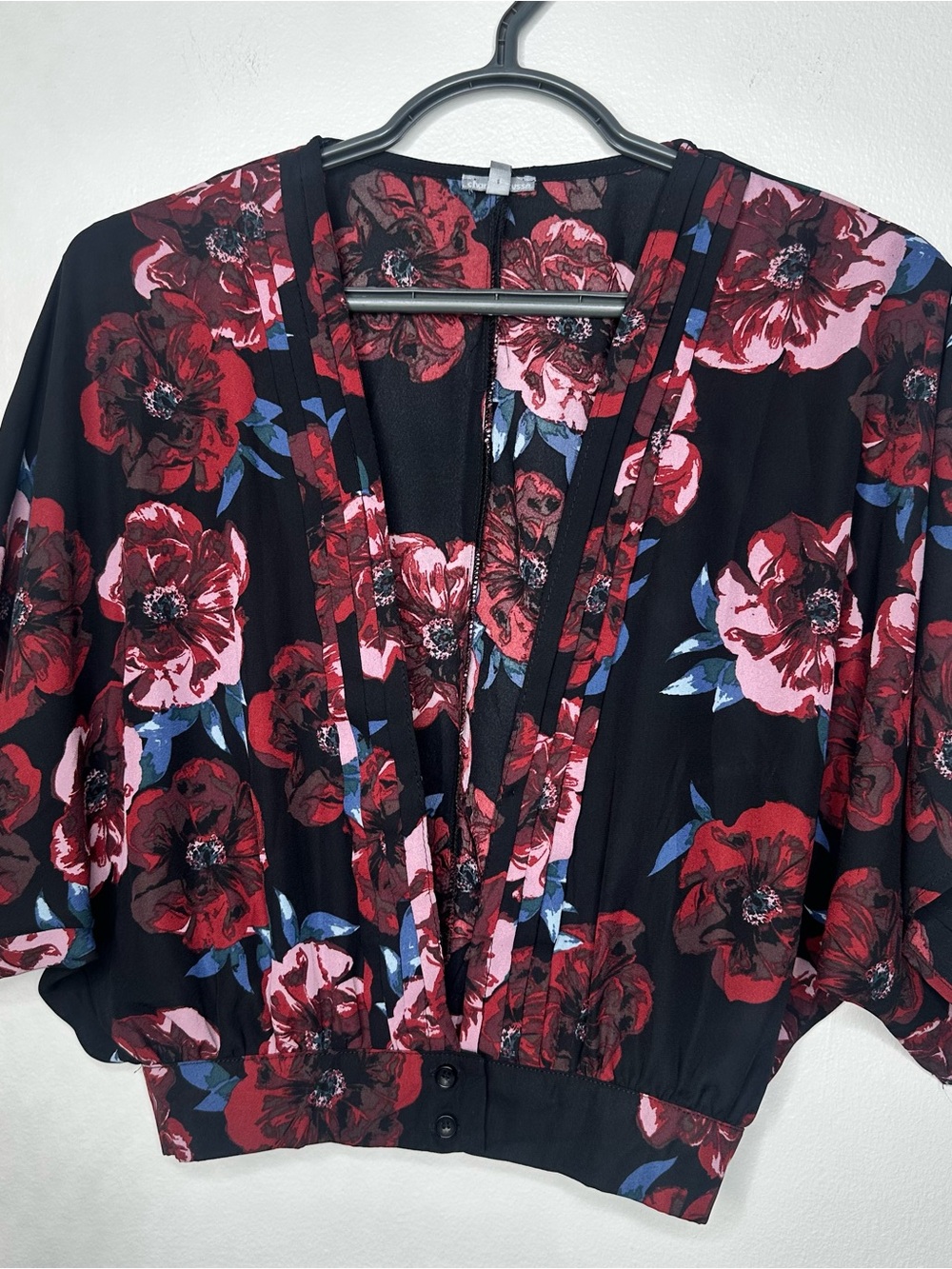 Charlotte Russe Floral Blouse Crop Top - Black with Red & Pink Flowers XS